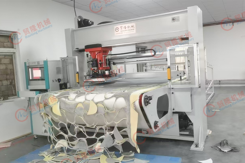 皮带式液压裁断机