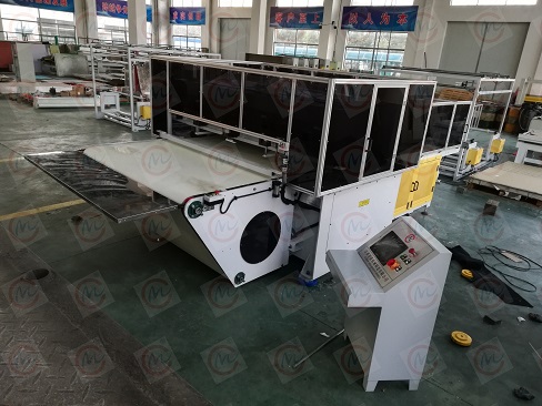 液压裁断机.jpg 液压裁断机.jpg